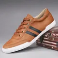 Autumn men's brown low-top casual sneakers with stylish black stripes and white soles - Brown (8152)