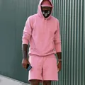 Conjunto casual rosa para hombre con sudadera con capucha de felpa y pantalones cortos - Rosa