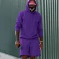 Conjunto de sudadera con capucha y pantalones cortos de forro polar morado para hombre - Púrpura