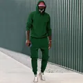 Conjunto de chándal urbano premium para hombre con capucha de forro polar verde oscuro - S / Top Y Pantalón / Verde Oscuro