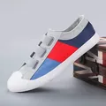 Lässige Herren-Slipper aus Segeltuch mit elastischen Bändern und grau-rot-blauem Block - Größe 38 / Blaugraues Patchwork (9328)