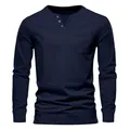 Camiseta Henley de manga larga para hombre en azul marino con bolsillo y cuello V - M / Tops / Azul Marino