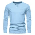 T-shirt Henley homme coupe ajustée à manches longues, col V et poche poitrine - Bleu ciel