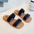 Sandalias negras elegantes para niñas con punta cuadrada y correas dobles acolchadas - Negro