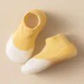Vista variante de zapatos tipo calcetín para bebé en amarillo y blanco antideslizantes. - Amarillo Patchwork