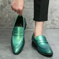 Mocassins pour hommes vert métallisé à bout pointu avec design décontracté chic - 38 / Vert