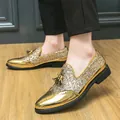 Mocassins pointus de style britannique pour hommes en paillettes dorées avec détail gland - 38 / Or