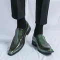 Stylish men's green glossy loafers with embossed crocodile pattern and pointed toe - Green / 37