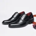 Schwarze Brogue-Lederschuhe für Herren mit rotem Futter und versteckter Erhöhung - 38 / Brogue-Schuhe (3183-8) / Schwarz
