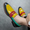 Mocassini in pelle da uomo a punta multicolore in stile britannico - Blu e Giallo