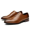 Elegant brown hand-burnished leather brogue shoes for men in a formal Oxford style - 39 / Tan