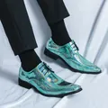 Schillernde grüne Herren-Schnürschuhe mit Wabenmuster im klassischen Vintage-Stil - 38 / Holografischer Wabenstil (WJ5529) / Grün