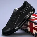 Klassische schwarze Herren-Canvas-Sneaker mit weißen Nähten und komfortablem Schnürdesign - 38 / Halbschuh (23813 Komplett Schwarz) / Schwarz