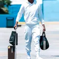 Detalle de un conjunto de chándal blanco con forro polar y sudadera para hombre - S / Top Y Pantalón / Blanco