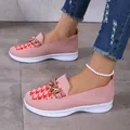 Chaussures en maille rose pour femme avec chaîne en métal et semelle épaisse chic - Rose
