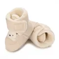 Botas de invierno de forro polar para bebé con lindo bordado de oso y cierre de velcro. - Blanco