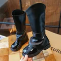 Mädchenstiefel aus schwarzem Lackleder mit modischem Hosenrohr-Design für Kinder - 26 / Schwarz (Ungefüttert)