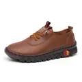 Zapato plano casual marrón cosido a mano para mujer con suela suave y cómoda para uso diario - 35 / Marrón (Estilo Adhesivo) (A0009)