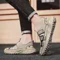 Ademende heren leren sandalen met gesloten teen in kaki voor zomerse stranddagen - 38 / Gesloten Sandalen / Beige