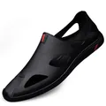 Eleganti sandali casual neri da uomo con iconico dettaglio a righe rosse e verdi - 38 / Nero (Stile 2108)