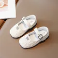 Elegant white quilted leather girls' Mary Jane shoes with sparkling M crystal detail - 21 / White