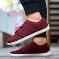 Burgunderrote atmungsaktive Mesh-Barfußschuhe mit flexibler rutschfester weißer Gummisohle (89 chars) - 36 / Burgunderrot