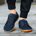 Scarpe sportive a piedi nudi in mesh blu navy con punta larga e suola in gomma flessibile - Blu scuro