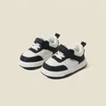 Zapatillas casuales clásicas en blanco y negro para niños con cierre de velcro. - Talla 16 (Longitud interior 12.5cm) / Negro Estilo B