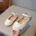 Elegant cream girls' sandals with delicate rose floral lace and buckle strap - Beige