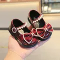 Chaussures Mary Jane élégantes en cuir verni bordeaux pour bébé fille avec perles et nœud - Recommended foot length +0.5cm / Bordeaux