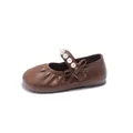 Elegant brown girls Mary Jane princess shoes featuring faux pearl strap and cute bow - Size 29 (Internal Length 16.7cm) / Caramel color