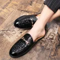 Mules pour hommes en cuir véritable noir à motif crocodile et boucle dorée - 38 / Style Crocodile Noir Mat (811) / Noir
