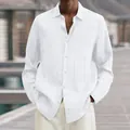 Dettaglio di camicia casual da uomo bianca a maniche lunghe con texture a coste - Taglia S / Top / Bianco