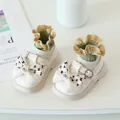 Chaussures Mary Janes crème pour fillettes avec noeud décoratif et chaussettes à volants vertes - Longueur Intérieure 11.5cm / Style Nœud Perle Artificielle (48MBX29551) / Beige