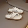 Elegantes sandalias de dedo de verano para niños en crema con suelas de goma marrones - 26 / Beige