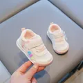 Atmungsaktive rosa Baby-Lauflernschuhe aus Mesh mit praktischem Klettverschluss - Rosa