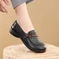 Elegant black breathable hollowed-out leather flat shoes for elderly women with soft sole - 36 / Black