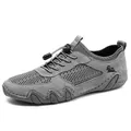 Graue Herren-Sportschuhe aus atmungsaktivem Mesh mit einzigartiger Oktopus-Sohle - 37 / Grau