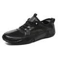 Zwarte casual herensportschoenen van echt leer en ademende inzetstukken van mesh - Zwart