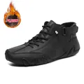 Hochwertige schwarze Lederstiefel mit warmem Plüschfutter für den winterlichen Außeneinsatz - 34 / Schwarze Martin-Stiefel mit Futter (G8008)
