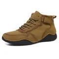 Botas altas de montaña para hombre en color marrón con suela de goma texturizada - 38 / Caqui