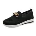 Ademende zwarte mesh loafers voor dames met gouden ketting en witte sleehakzool - 36 / Zwart