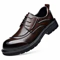 Dunkelbraune perforierte Herren Business-Freizeitschuhe mit dicker atmungsaktiver Sohle - 38 / Braun
