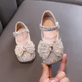Elegantes zapatos de princesa para niñas en color champán con un gran lazo de diamantes - Dorado