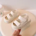 Sandali minimalisti bianco crema per neonati con suola morbida e punta chiusa sicura - Taglia 16-20 / Bianco avorio