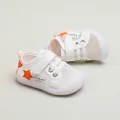 Weiße atmungsaktive Mesh-Schuhe für Kleinkinder mit orangefarbenem Stern und weicher Sohle - Orange