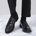 Mocassins premium pour hommes en cuir noir gaufré crocodile pour un look chic et décontracté - 38 / Mocassins à Motif Crocodile (6981) / Noir