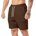 Dettaglio macro di pantaloncini di velluto a coste marroni da uomo con coulisse - Marrone