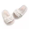 Detailed view of white baby girl ruffled sandals with gold polka dots - Insole Length 11cm / White
