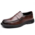 Mocasines clásicos de cuero marrón para hombre, estilo de negocios informal vintage elegante. - 38 / Marrón